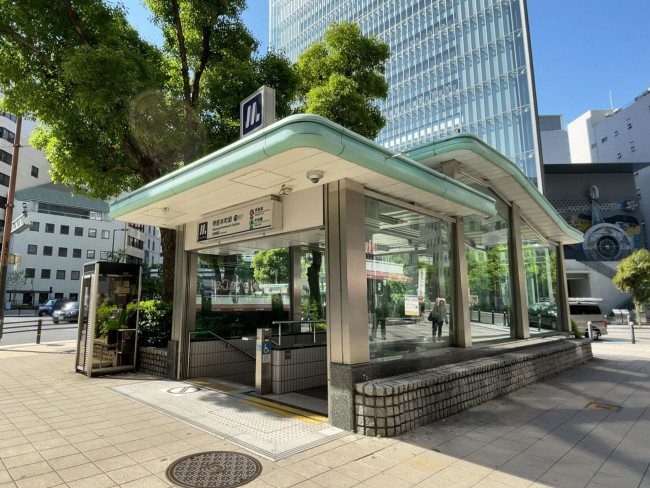 近くの「堺筋本町駅」