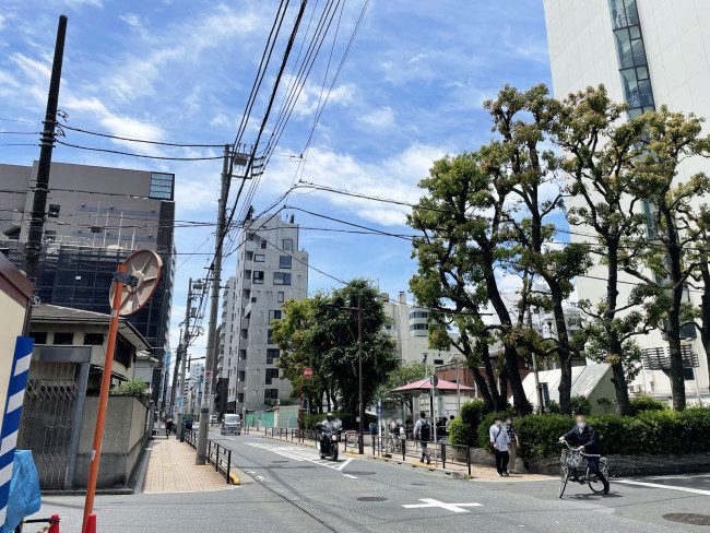 シティーコープ上野広徳前面の通り