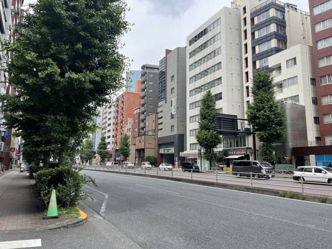 芝浜ビル前面の第一京浜