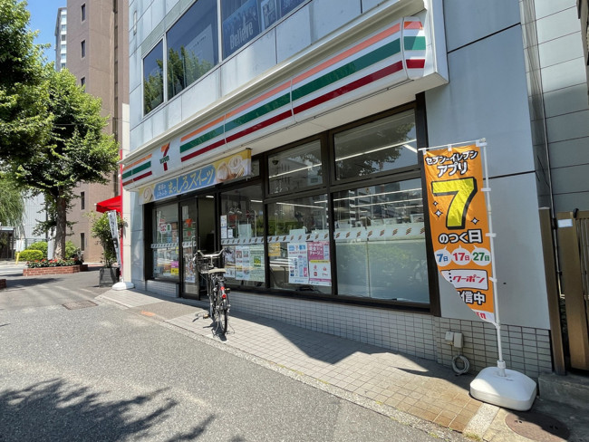 徒歩1分のセブンイレブン中央区役所前店