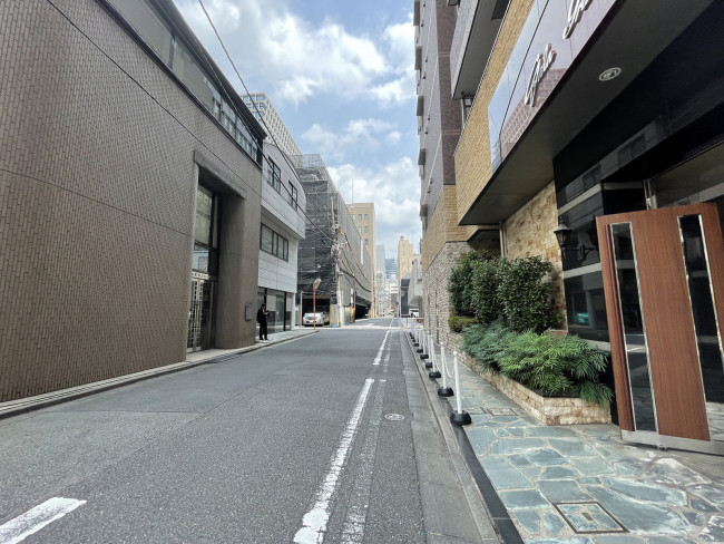 神田錦町ようきビル前面の通り