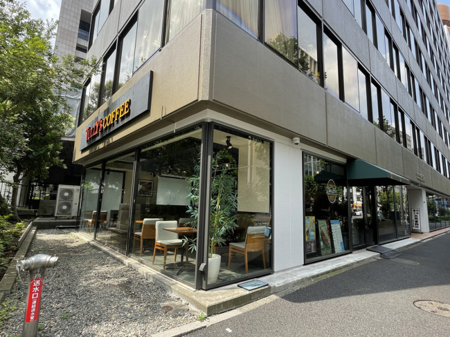 徒歩3分のタリーズコーヒー竹橋店