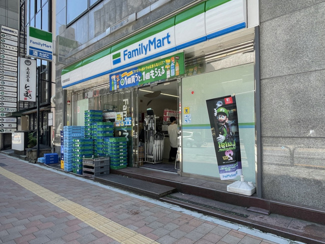 徒歩3分のファミリーマート秋葉原駅前店