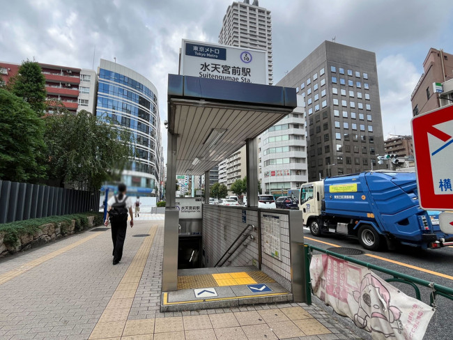 最寄りの「水天宮前駅」