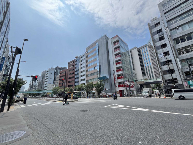 TOKYU REIT 渋谷Rビル前面の明治通り