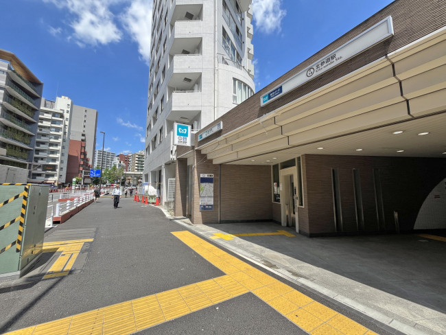 最寄りの「北参道駅」