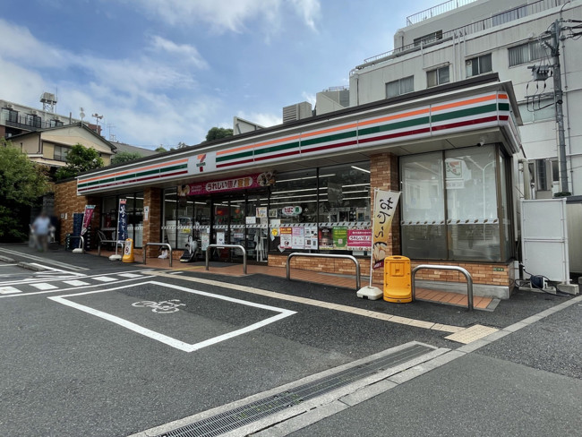 徒歩2分のセブンイレブン文京春日1丁目店