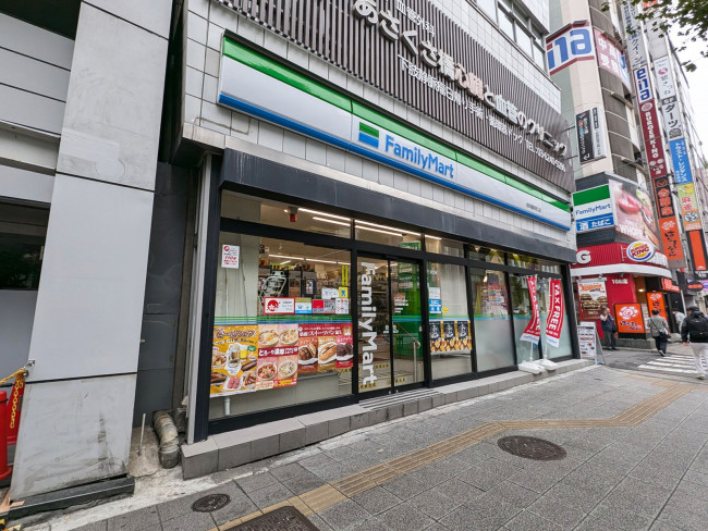 近くのファミリーマート 浅草橋駅東口店