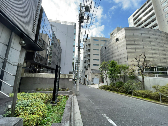 渋谷パインビル前面の通り