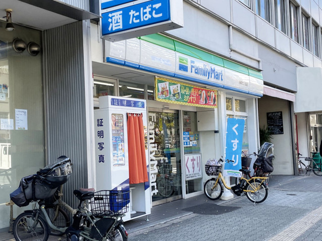 徒歩1分のファミリーマート 谷町七丁目店