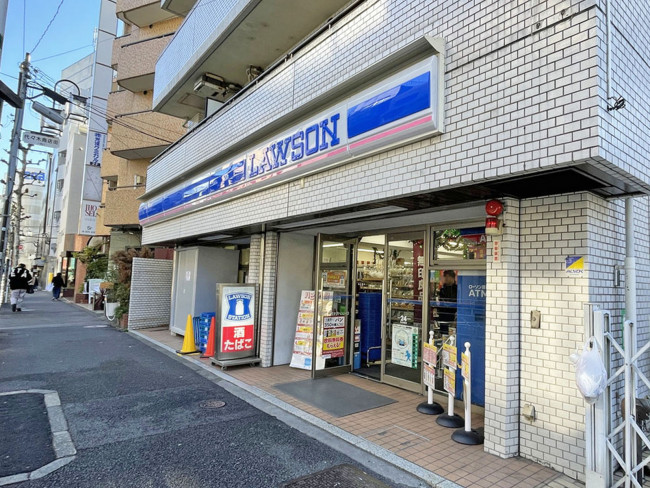 至近のローソン 代々木一丁目店