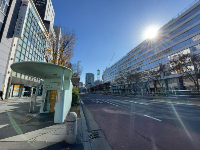 千葉駅前ビル前面の千葉駅前大通り