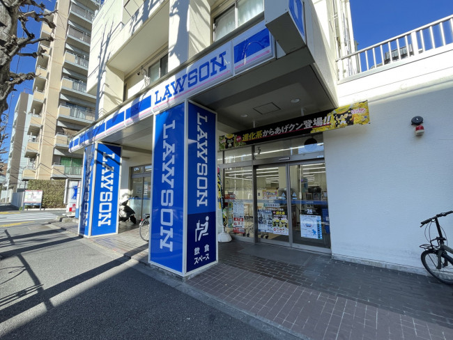 徒歩4分のローソン中野丸山1丁目店