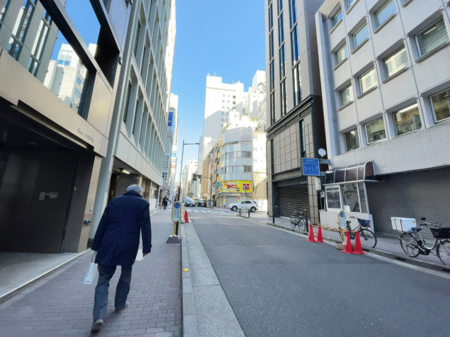 第一文成ビル前面の通り