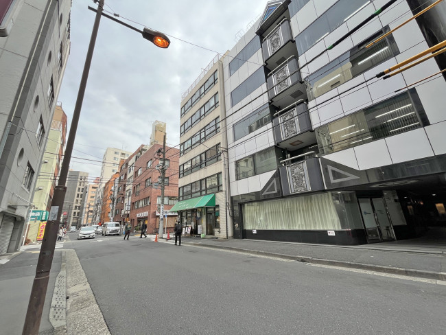 SK美土代町ビル前面通り