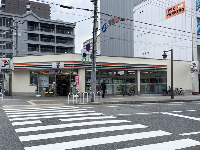 付近のセブンイレブン 神戸磯上通4丁目店