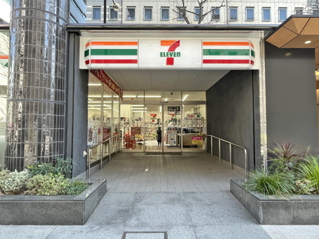 徒歩2分のセブンイレブン八丁堀二丁目店