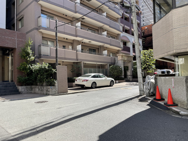 第1セイコービル前面の通り