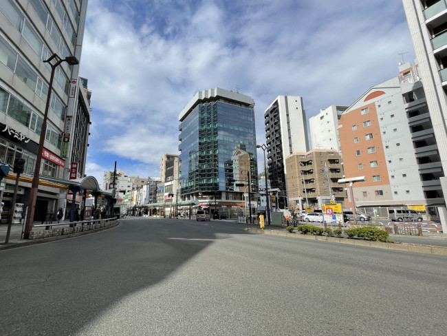 損保ジャパン蒲田ビル前面の通り