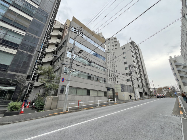 市ヶ谷キャナルコート前面通り