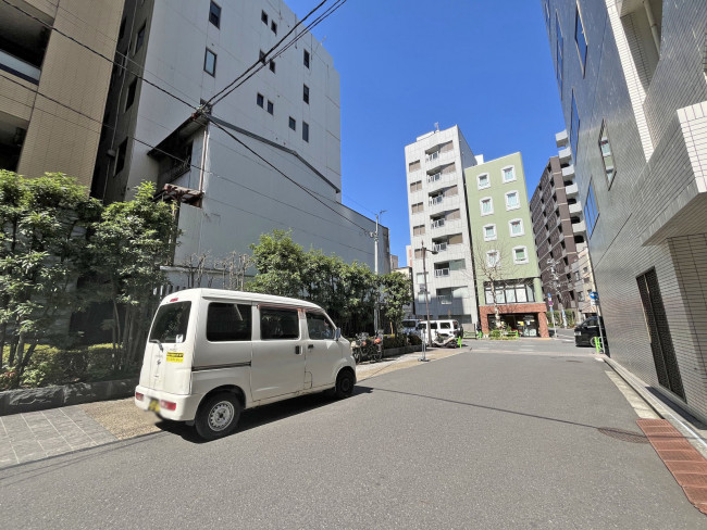 大倉ビル前面通り