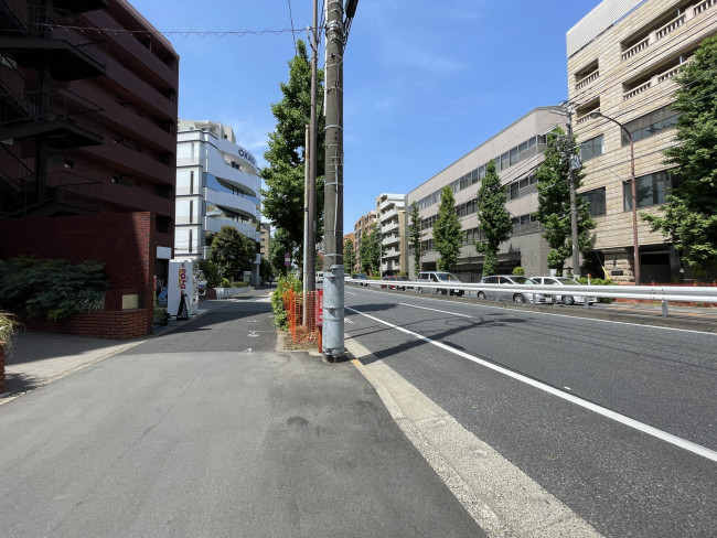 アプマージュ等々力前面の通り