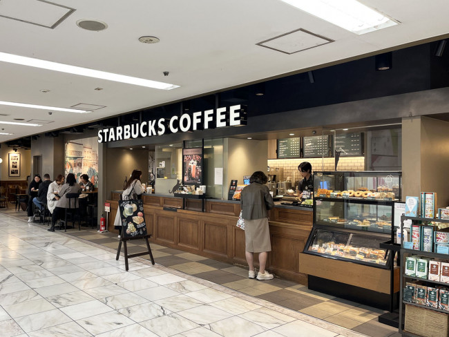 銀座ファイブ内のスターバックス コーヒー 銀座ファイブ店