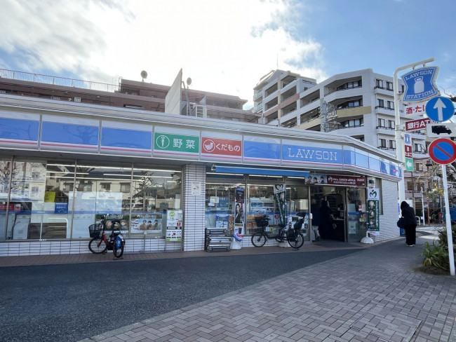 徒歩3分のローソン 大井3丁目店