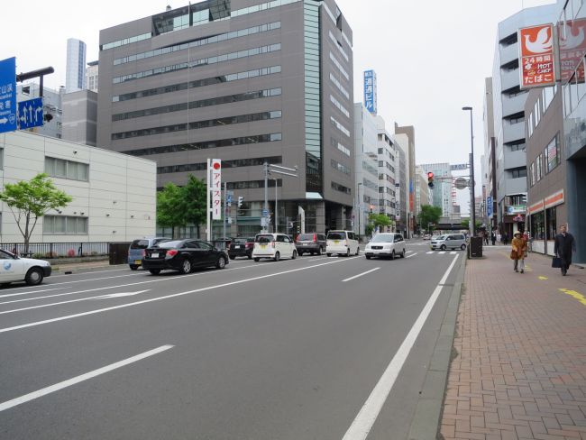 コンビニや札幌駅も近く便利なエリア