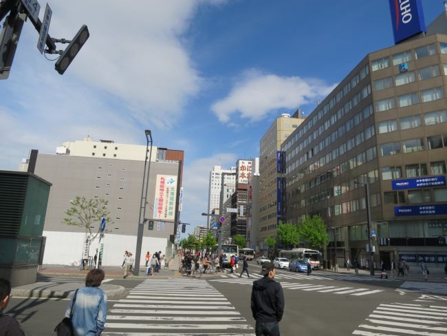 札幌駅前通の様子