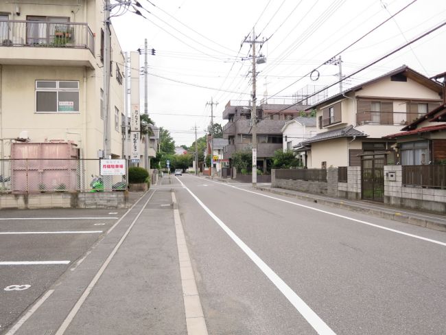 オフィスビル前道路