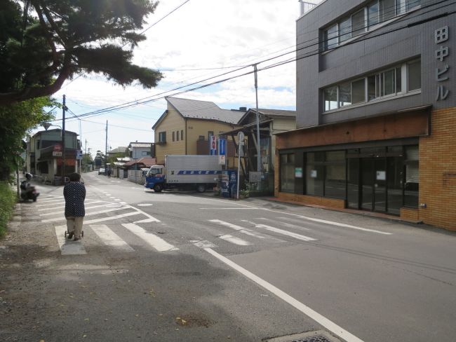 田中ビル前面の通り