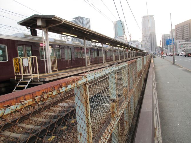 最寄りは阪急「中津駅」