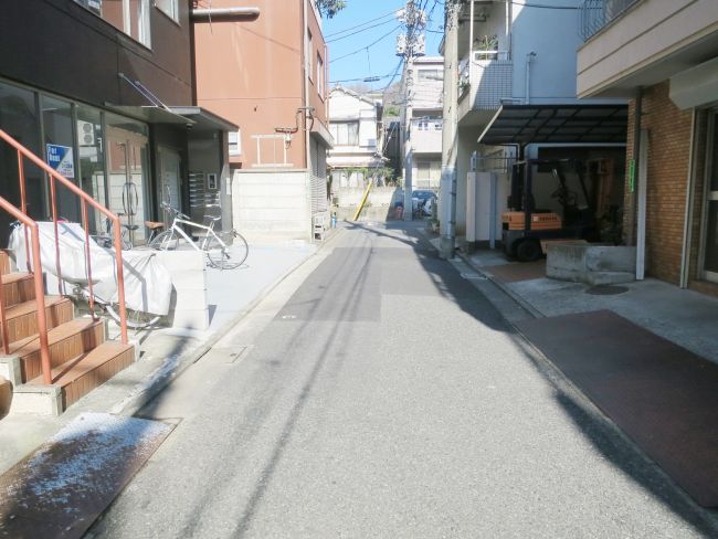 Sakura Terrace前面の通り