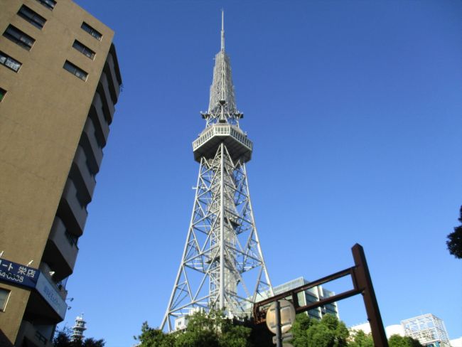 近くの名古屋テレビ塔