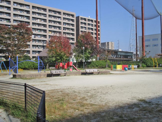 近くの美野島公園