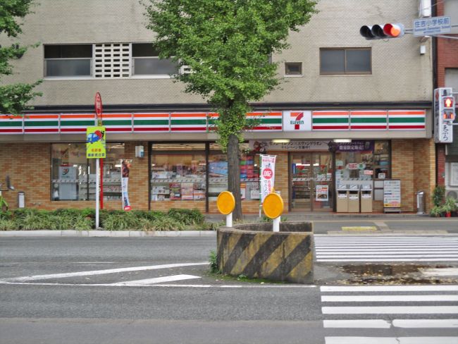 近くのセブンイレブン博多住吉店