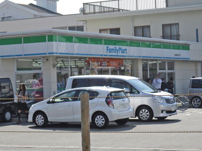 近くのファミリーマート博多駅南四丁目店