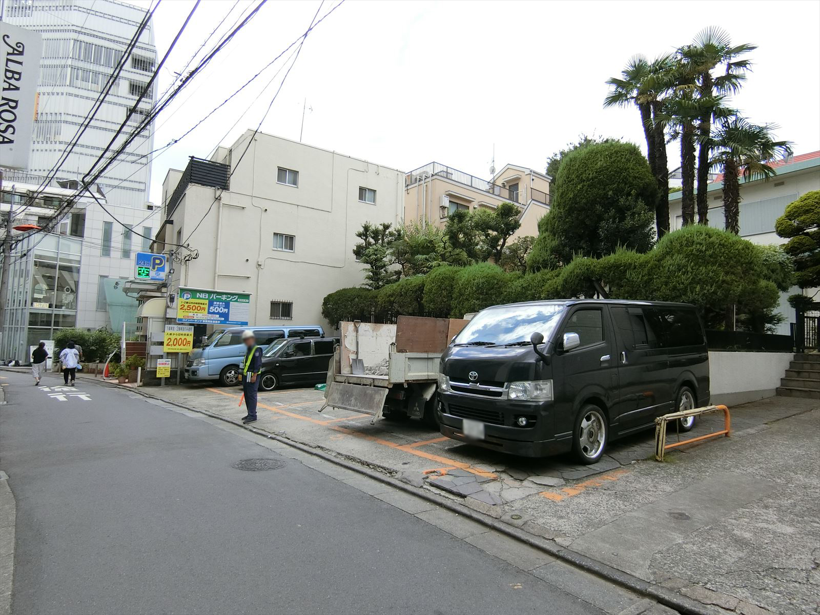 裏側の通り