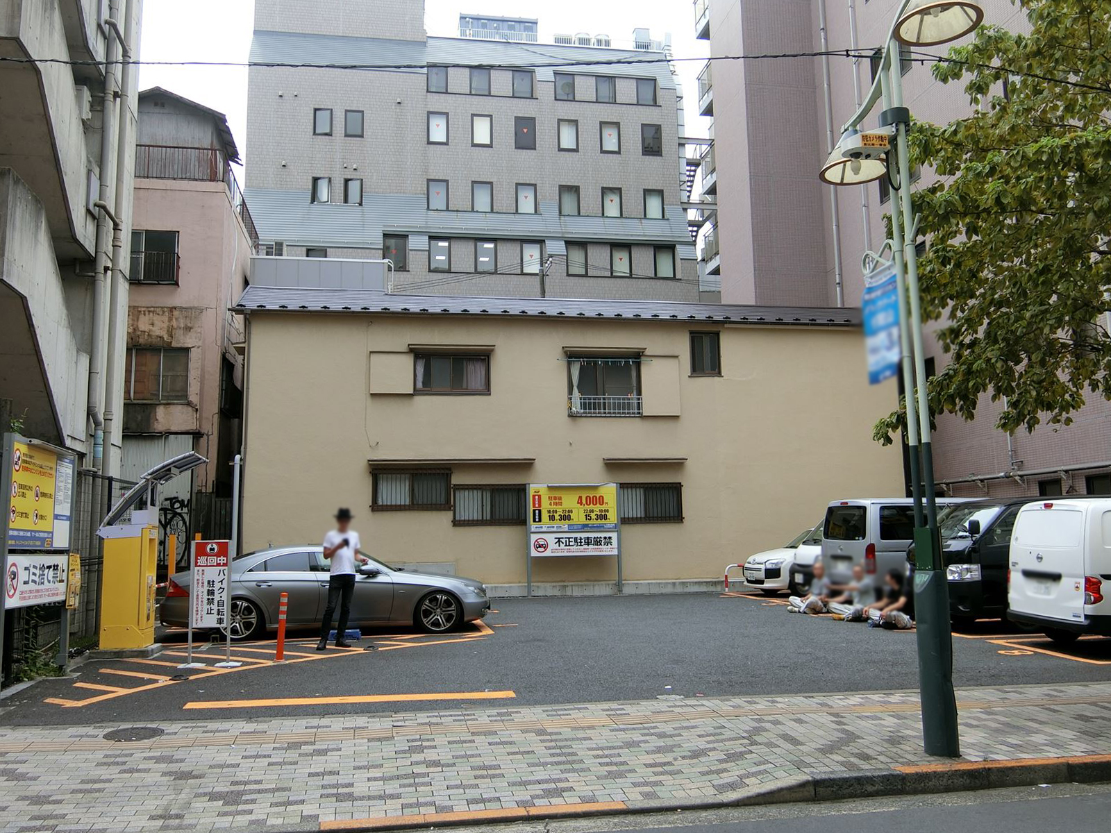 隣のコインパーキング