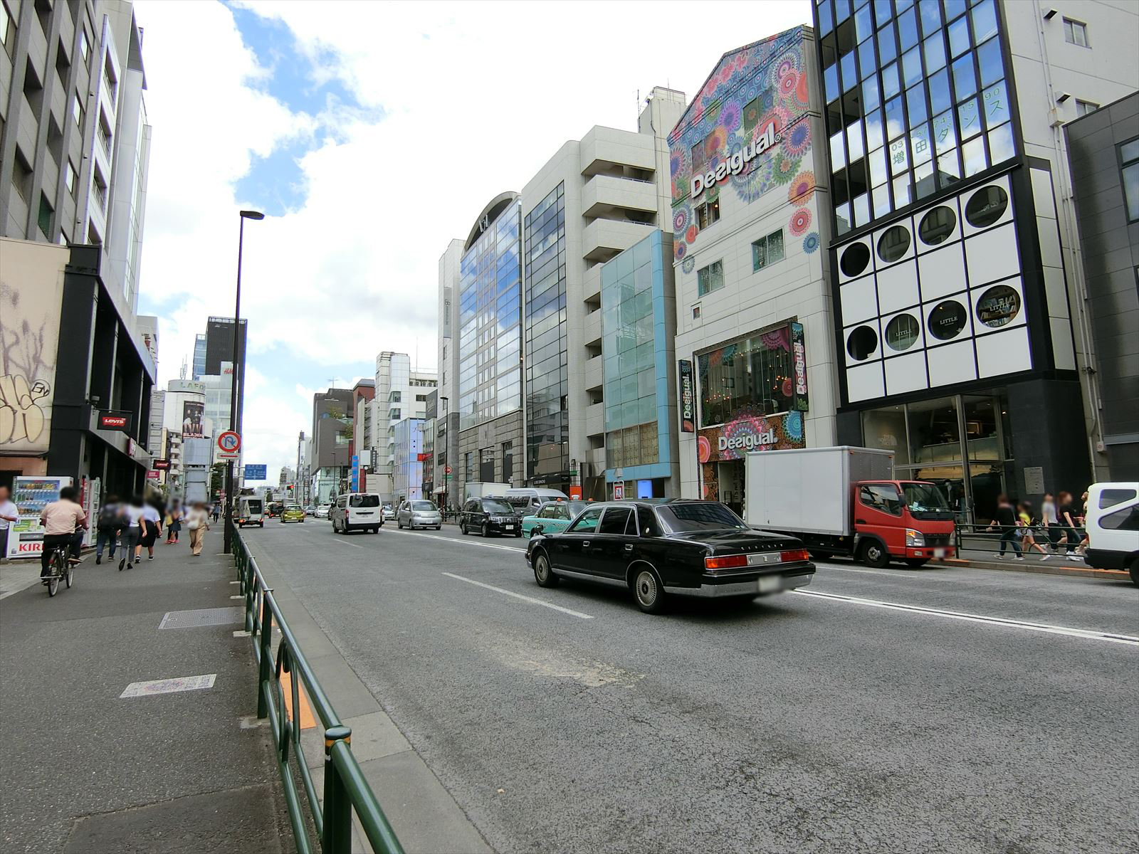 近くの明治通り
