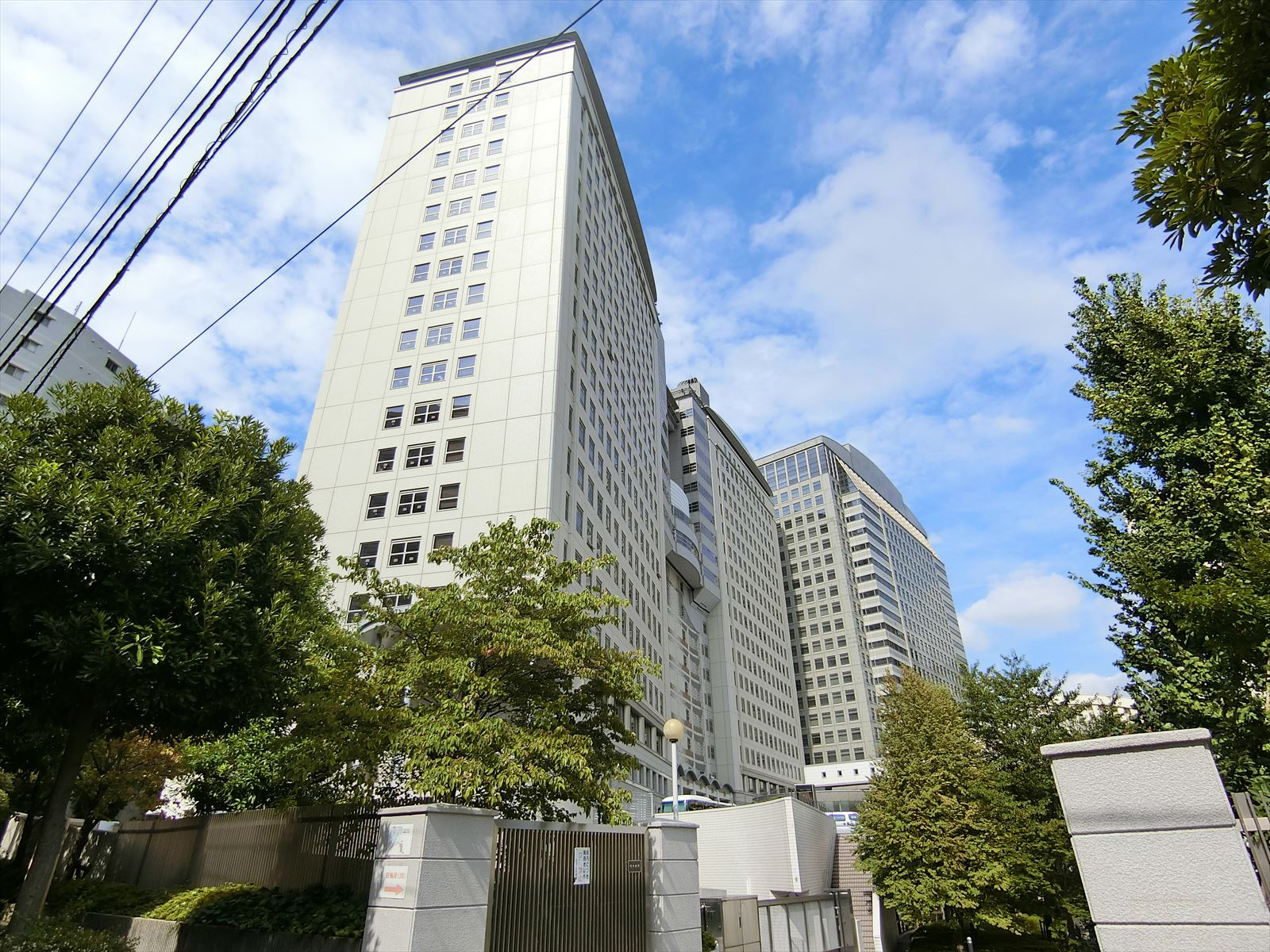近くの文化学園大学