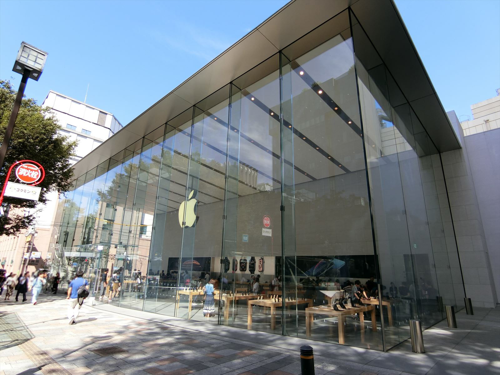付近のApple表参道