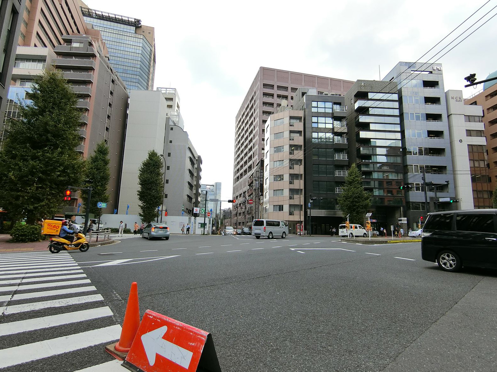 本郷通りと蔵前橋通りの交差点