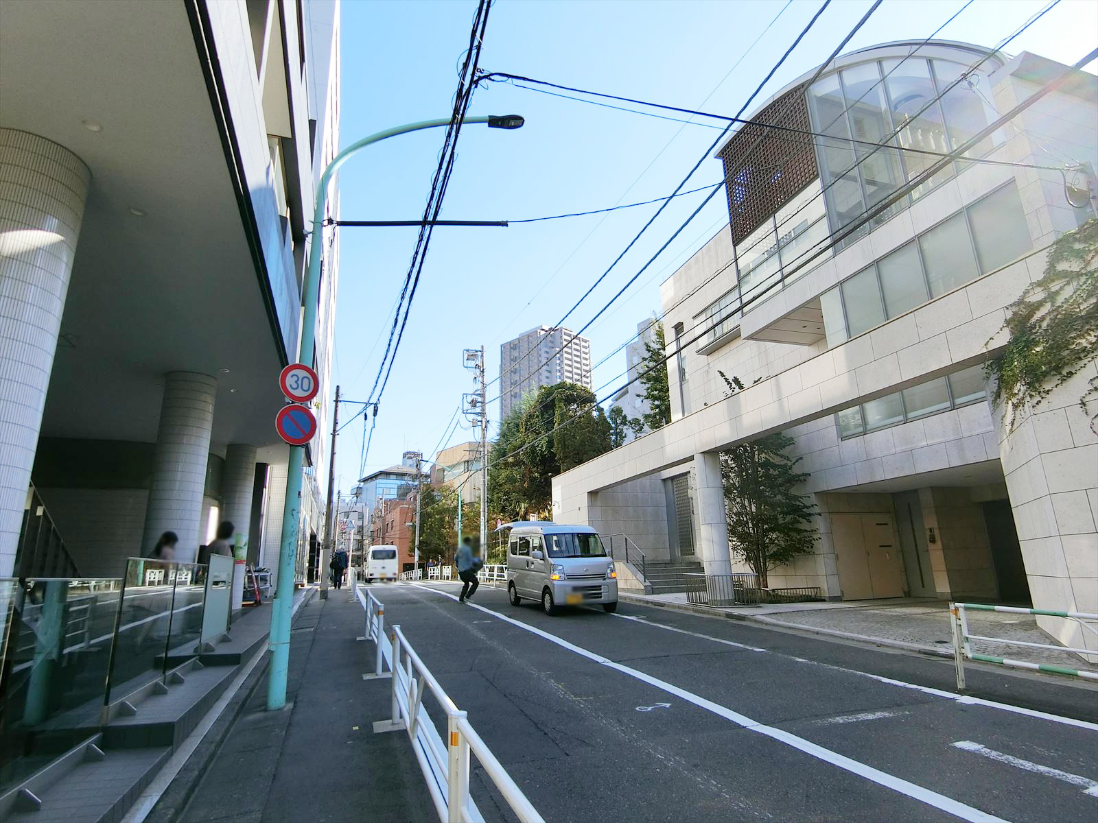 前面の通り