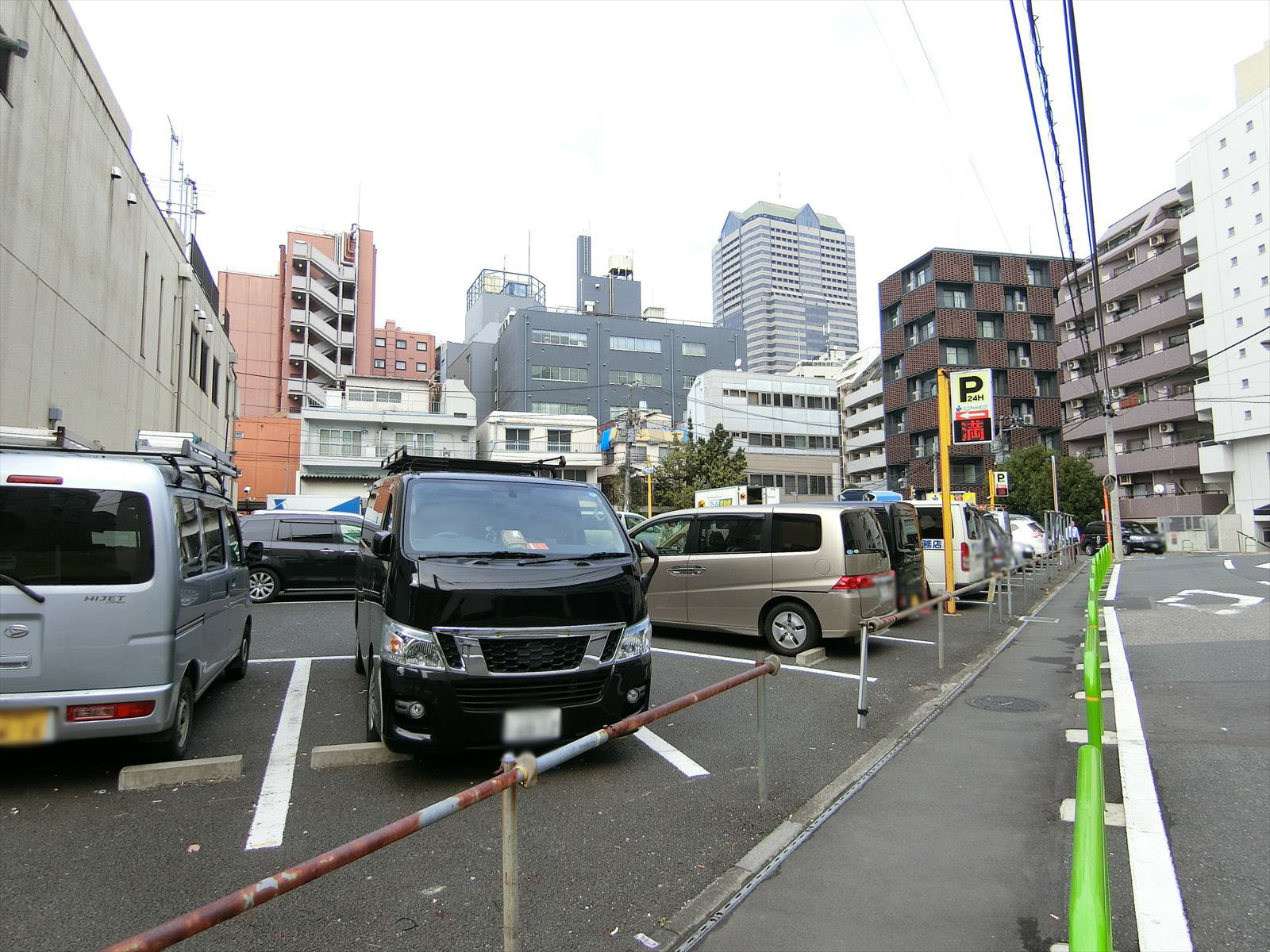 近くのコインパーキング