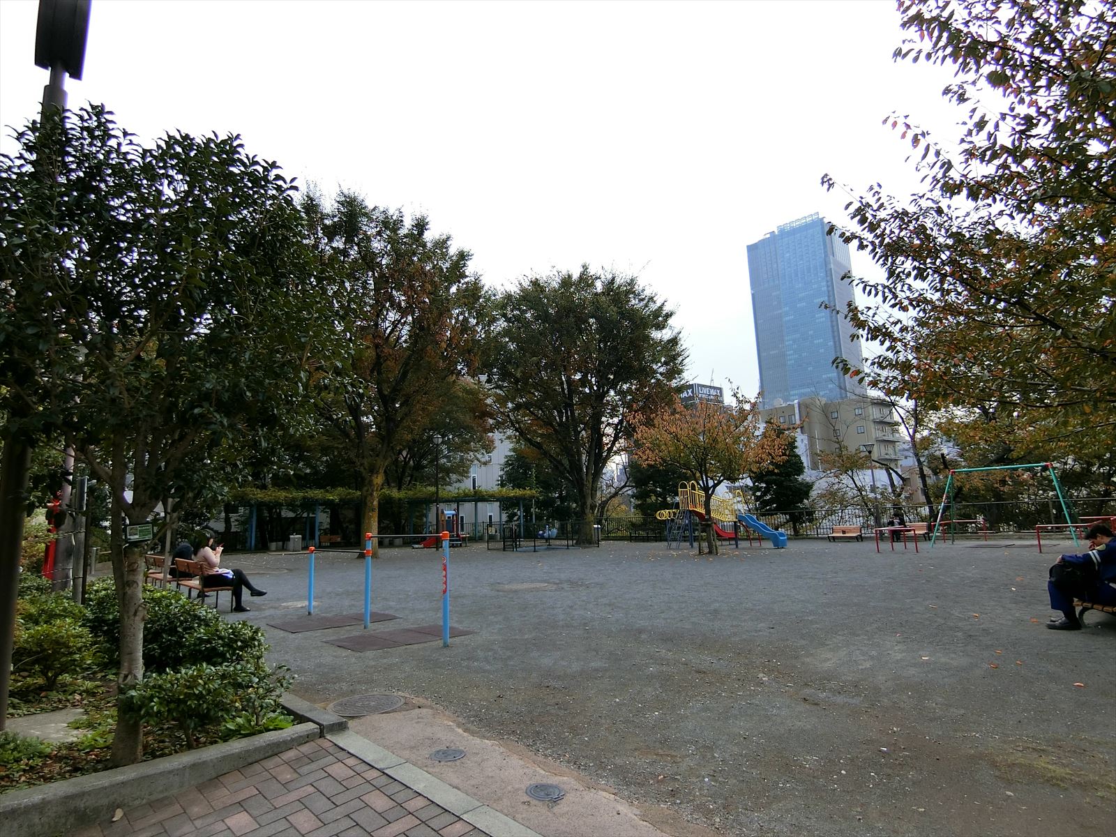 付近の一ツ木公園