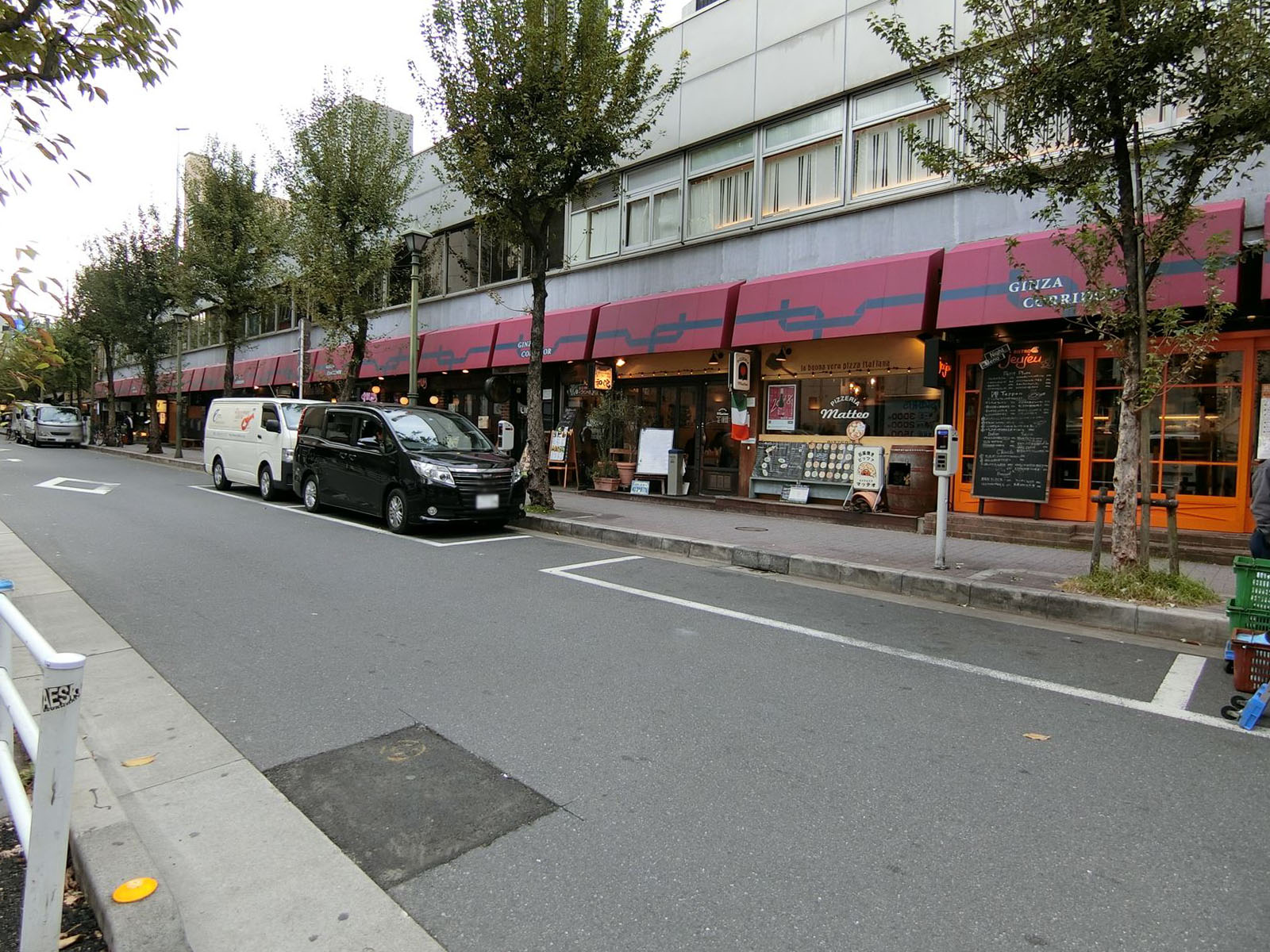 飲食店の多いコリドー通りの近く