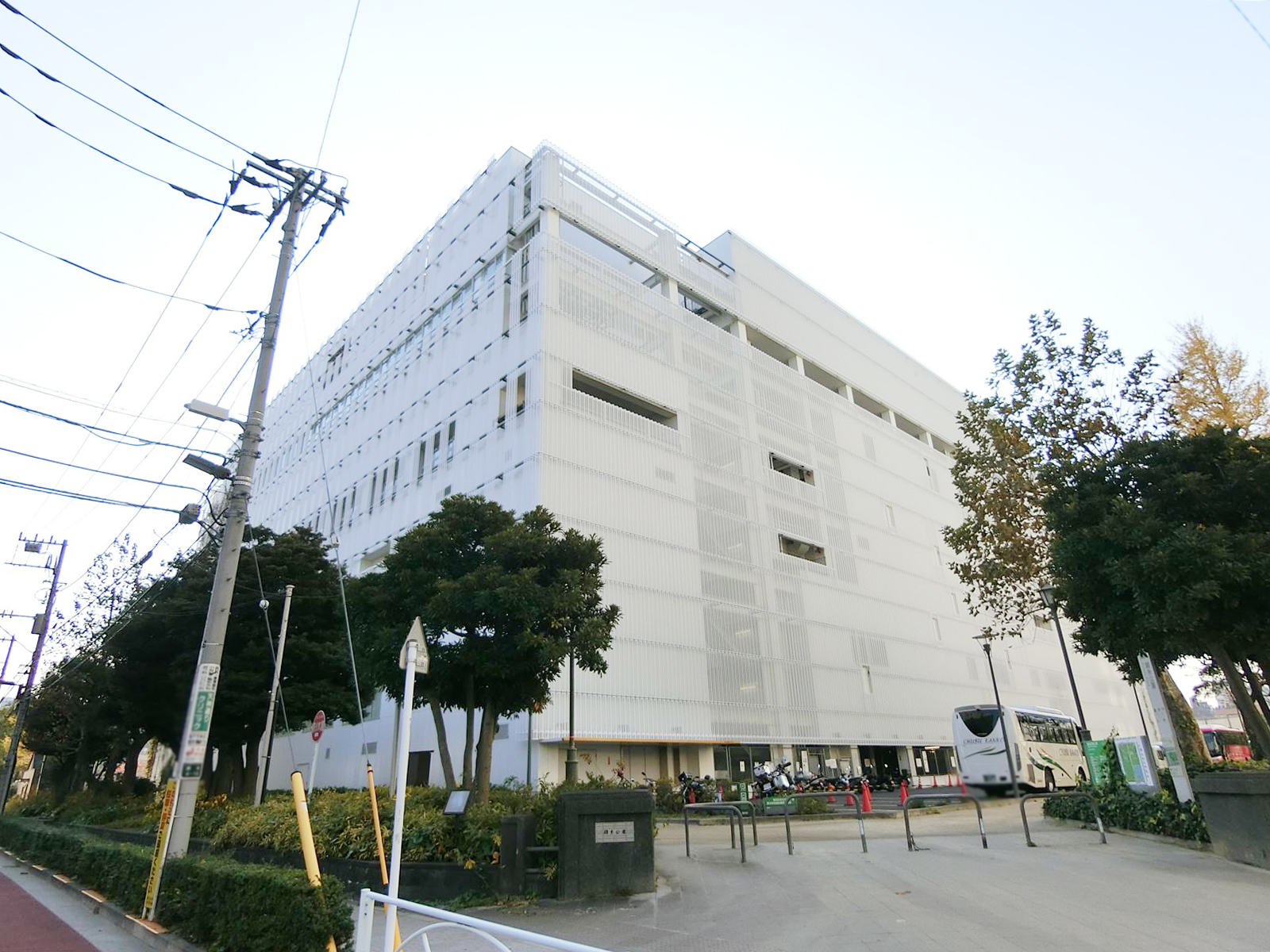 付近の墨田区総合体育館