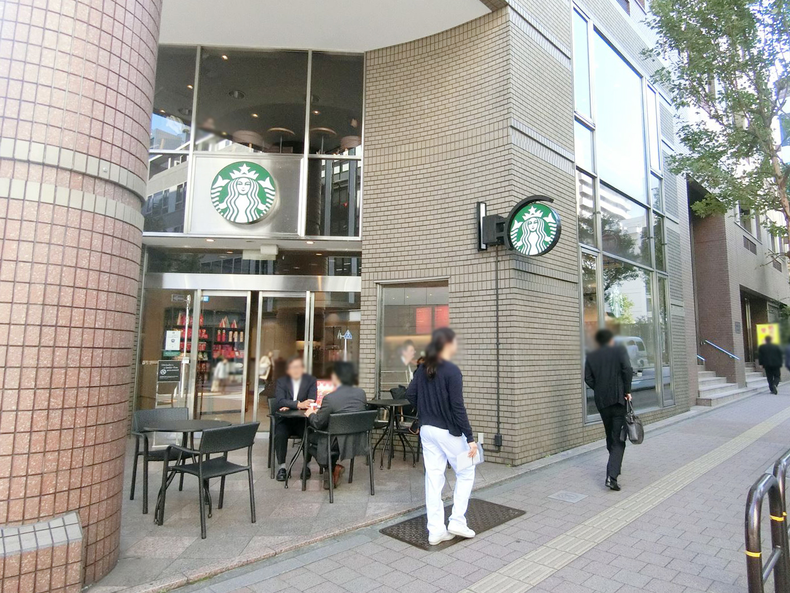 徒歩3分のスターバックスコーヒー